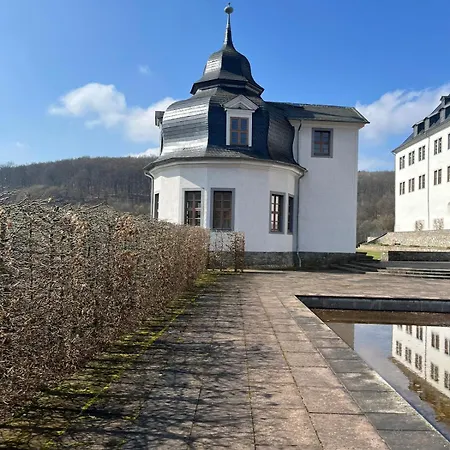 Am Schloss